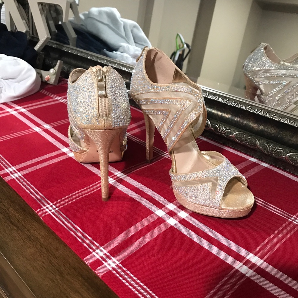 Gold Embellished Pumps